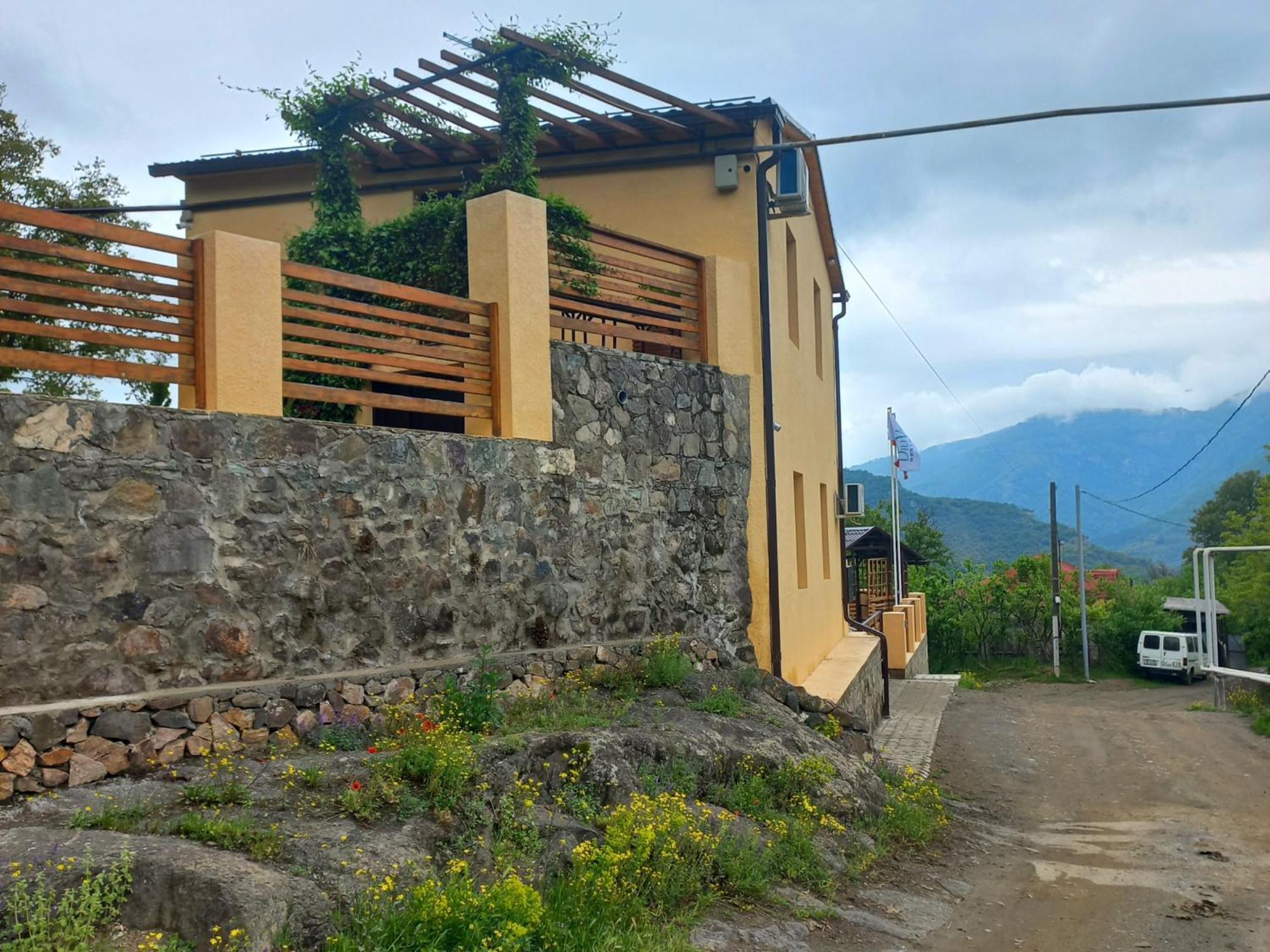 Dilivita Rest House Dilisan Kültér fotó